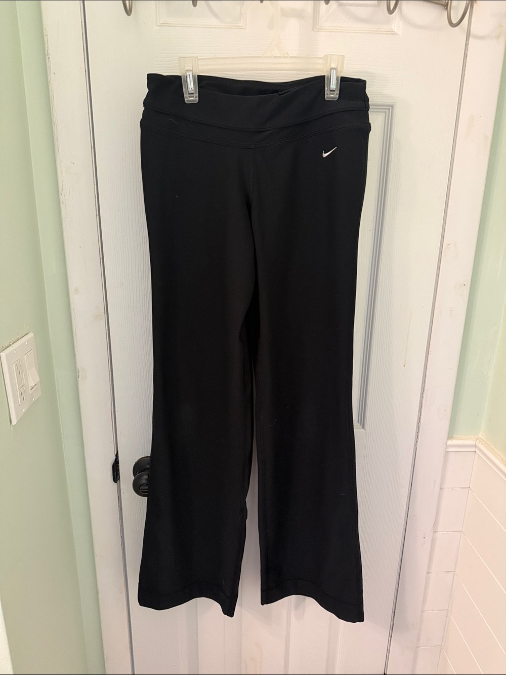 Nike Black Girls' Straight-Leg Athletic Joggers